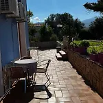 Nikos And شقة *