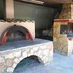 Nikos And * סאמי